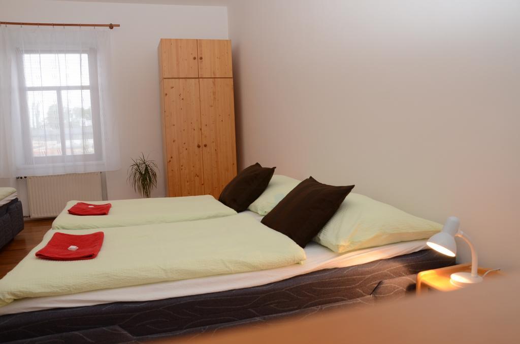 Apartments Karlin Prague Bilik gambar