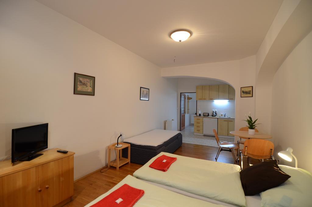 Apartments Karlin Prague Bilik gambar