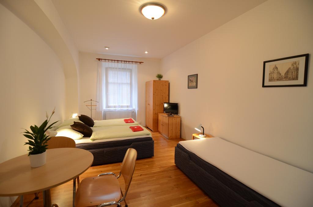 Apartments Karlin Prague Bilik gambar
